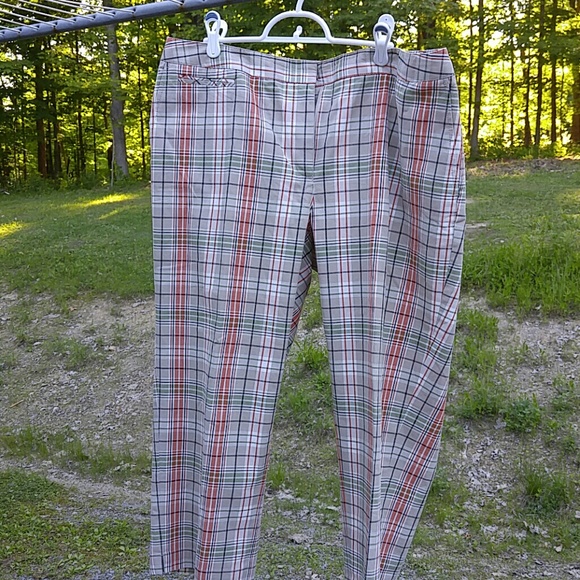 Liz Claiborne Pants - 🌺Lizgolf 'Audra' Capri🌺